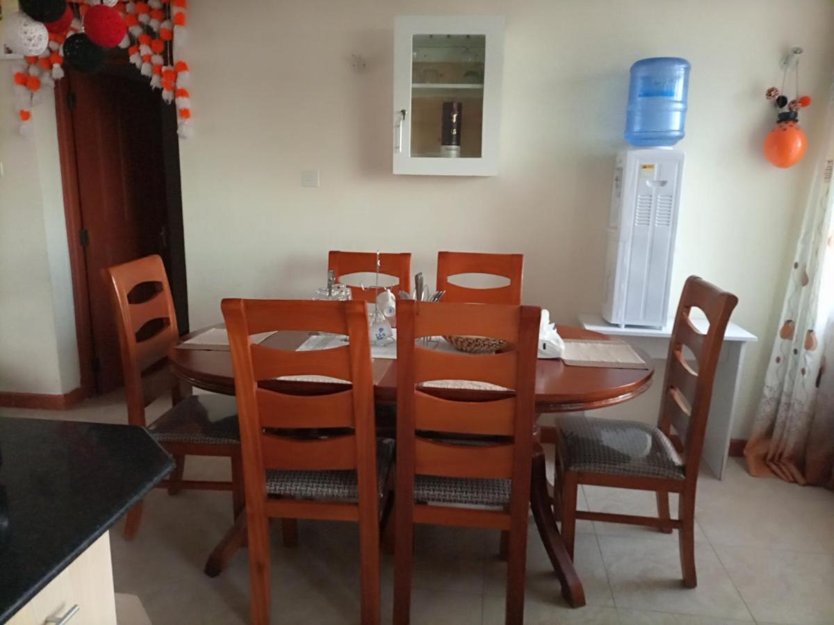 Jkia Homestays Nairobi Ngoại thất bức ảnh
