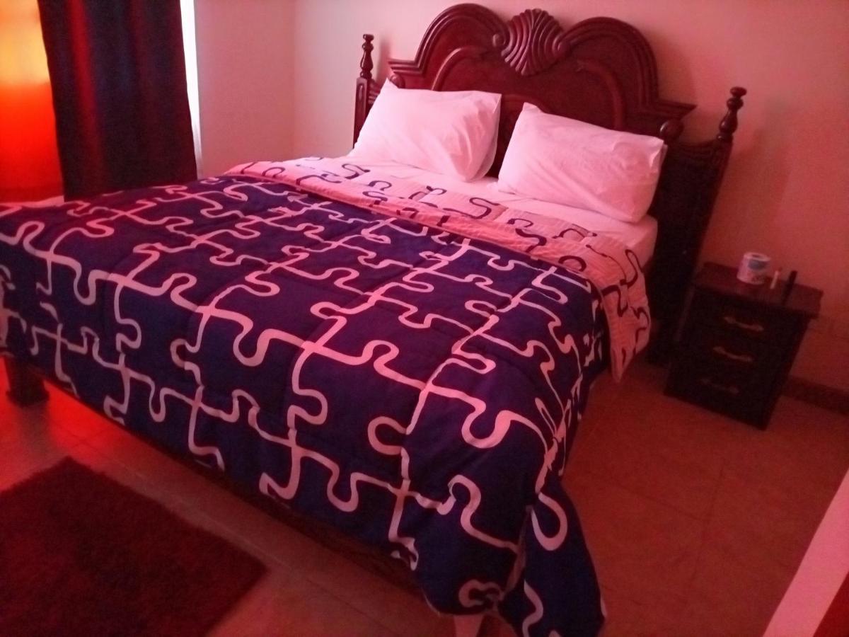 Jkia Homestays Nairobi Phòng bức ảnh